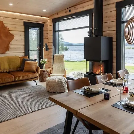 Βίλα Upea Lapin Kulta Hirsihuvila Inarijaerven Rannalla Inari