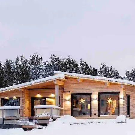 Upea Lapin Kulta Hirsihuvila Inarijaerven Rannalla *