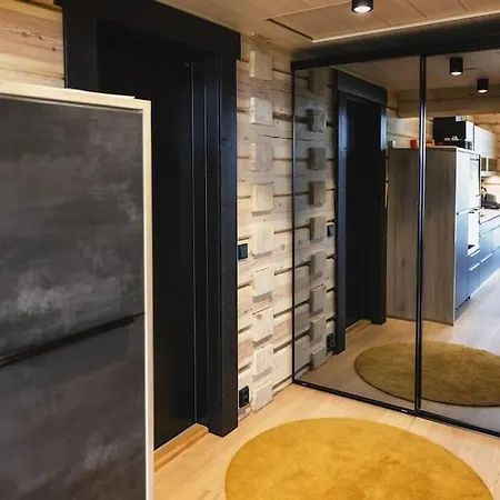 Βίλα Upea Lapin Kulta Hirsihuvila Inarijaerven Rannalla