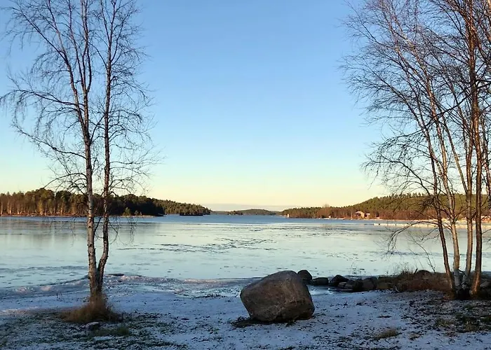 Villa Upea Lapin Kulta Hirsihuvila Inarijaerven Rannalla