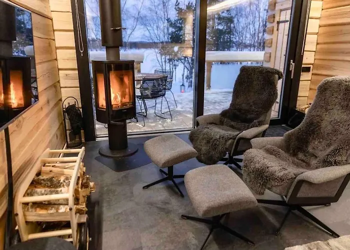 Upea Lapin Kulta Hirsihuvila Inarijaerven Rannalla Enare